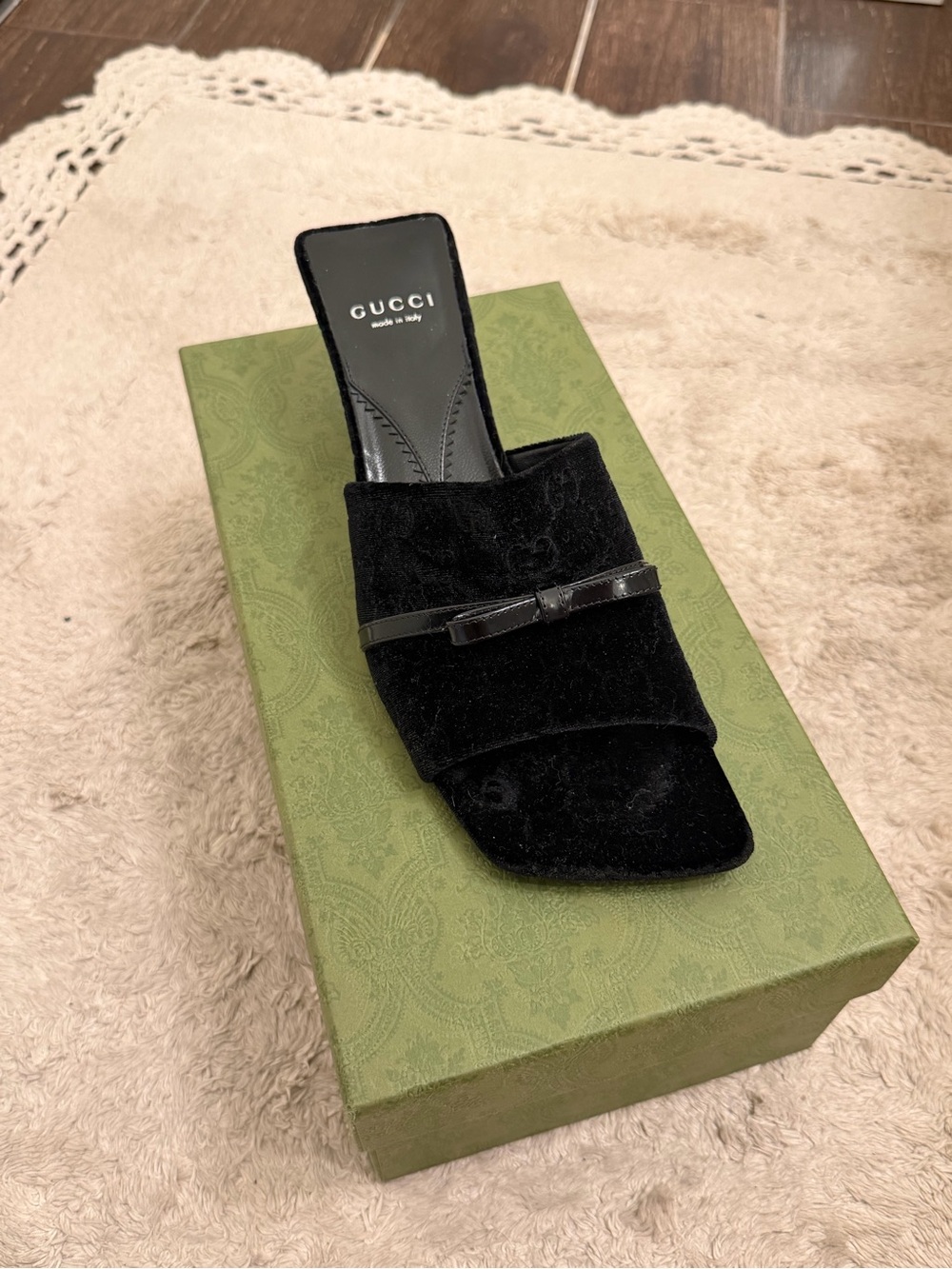 Gucci Monogram Black Mules